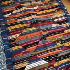 Modern veelkleurig Marokkaans tapijt