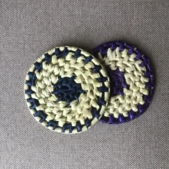 Kleine ronde onderzetters uit Sri Lanka