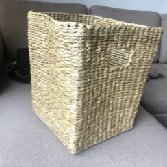 medium vierkante mand uit Sri Lanka